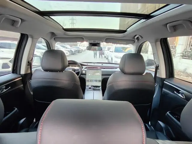GAC Trumpchi GS4 PLUS 390T automatic Nebula version