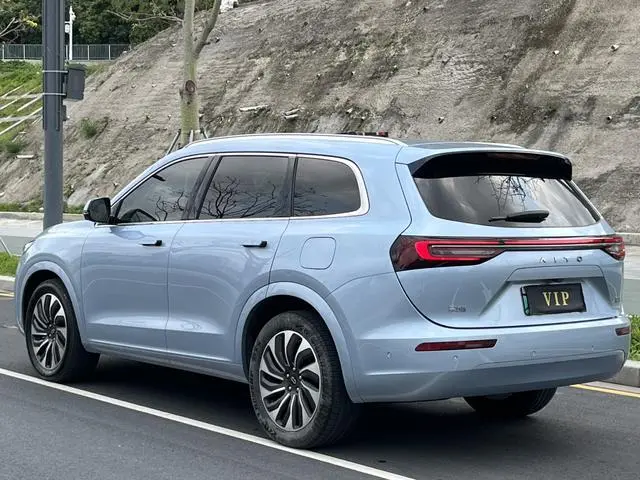 AITO Ask the world M7 Plus five-seater rear drive version