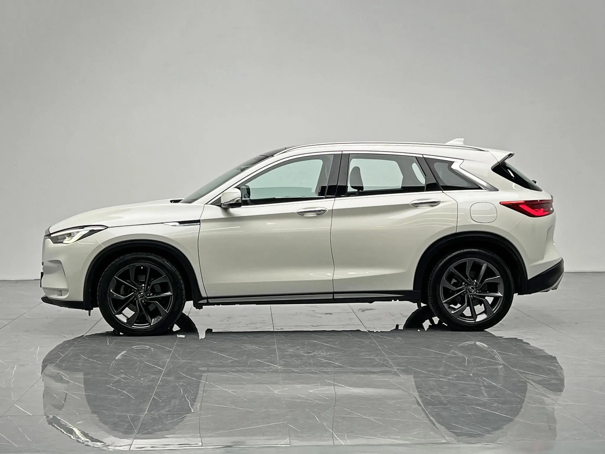 Infiniti Infiniti QX50 2.0T four-wheel drive smart version