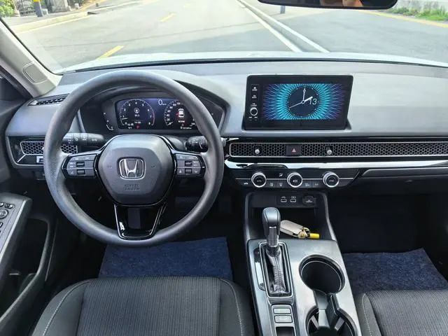 Honda Civic 240TURBO CVT Dynamic Version