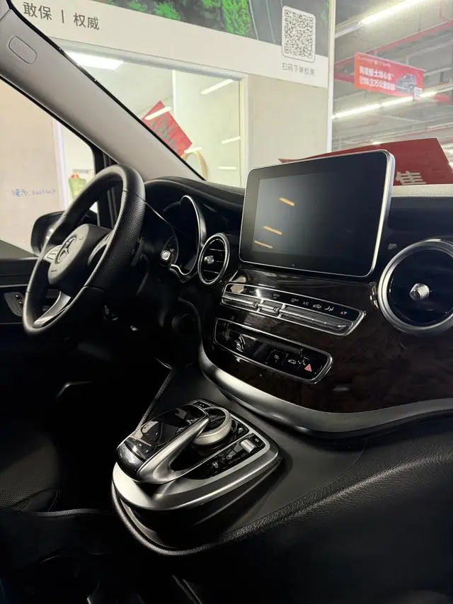 Mercedes-Benz Mercedes-Benz V-class V 260 Premium Edition Country VI