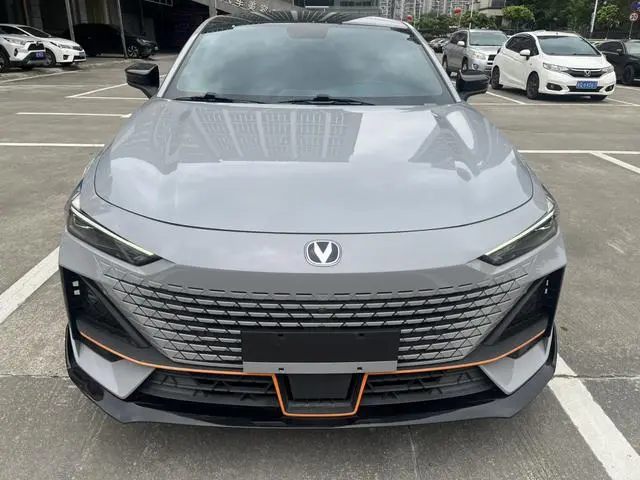 Changan Changan UNI-V 1.5T Sports version
