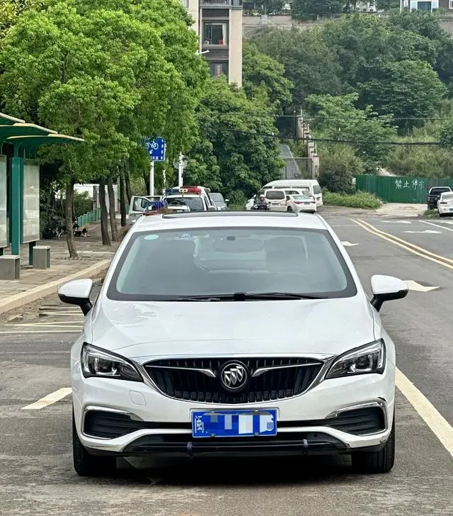 Buick Weilang Sedan 15S automatic leading type