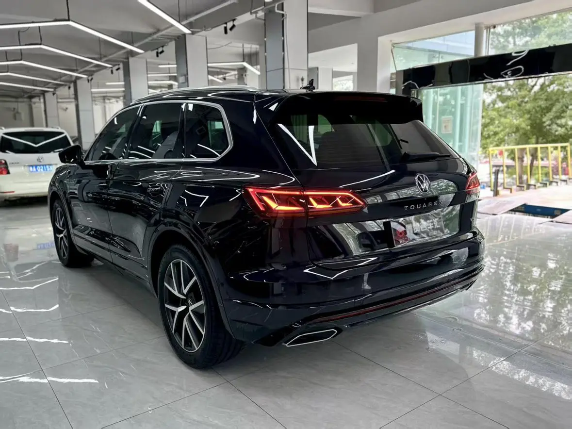 Volkswagen Touareg 3.0 TSI Ruixiang Edition Classic Sports Suit