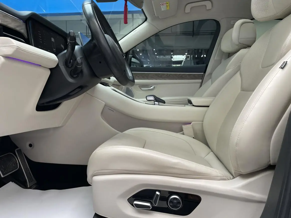AITO Ask the world M5 Extended range four-wheel drive Ultimate edition