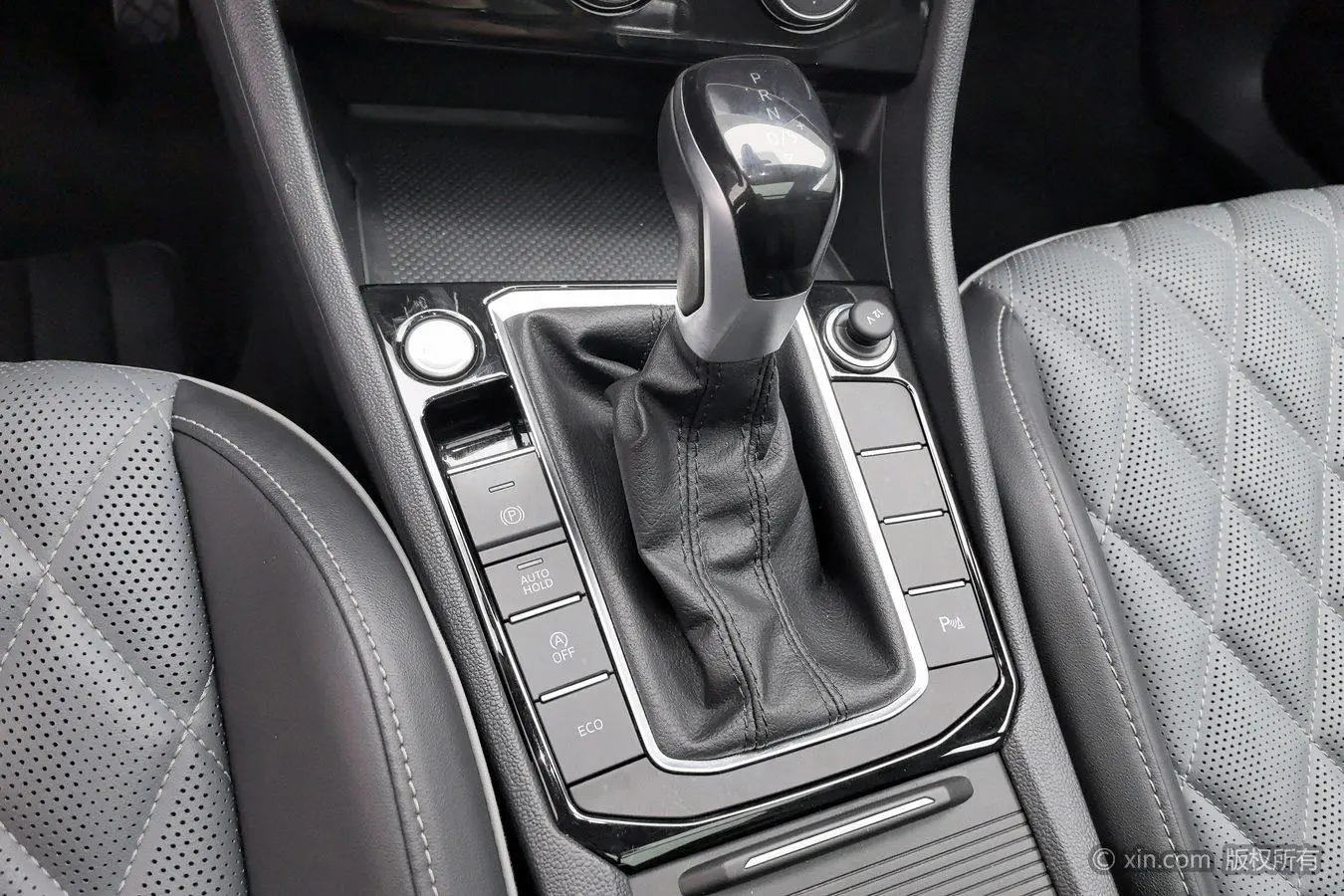 Volkswagen Sagitar 300TSI DSG Beyond Edition