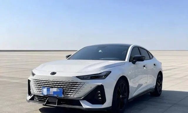 Changan Changan UNI-V 1.5T premium type