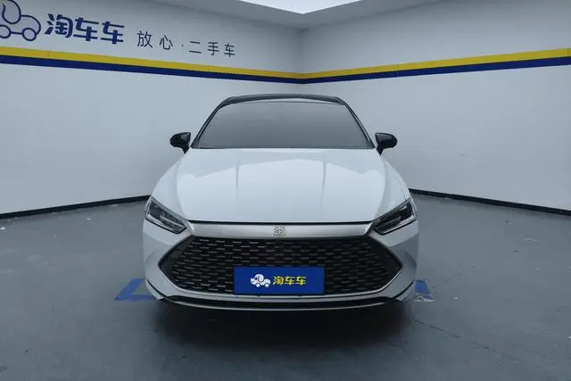 BYD Qin PLUS DM DM-i Champion Edition 55KM Transcendent Type