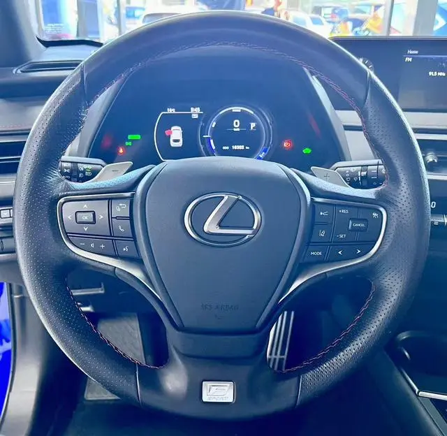 Lexus Lexus UX 260h F SPORT version Country VI