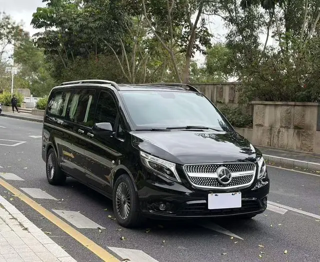 Mercedes-Benz Vito 2.0T Business Edition 7 Seats