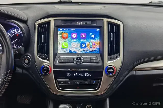 Changan Changan CS95 2.0T two-wheel drive Smart Road version