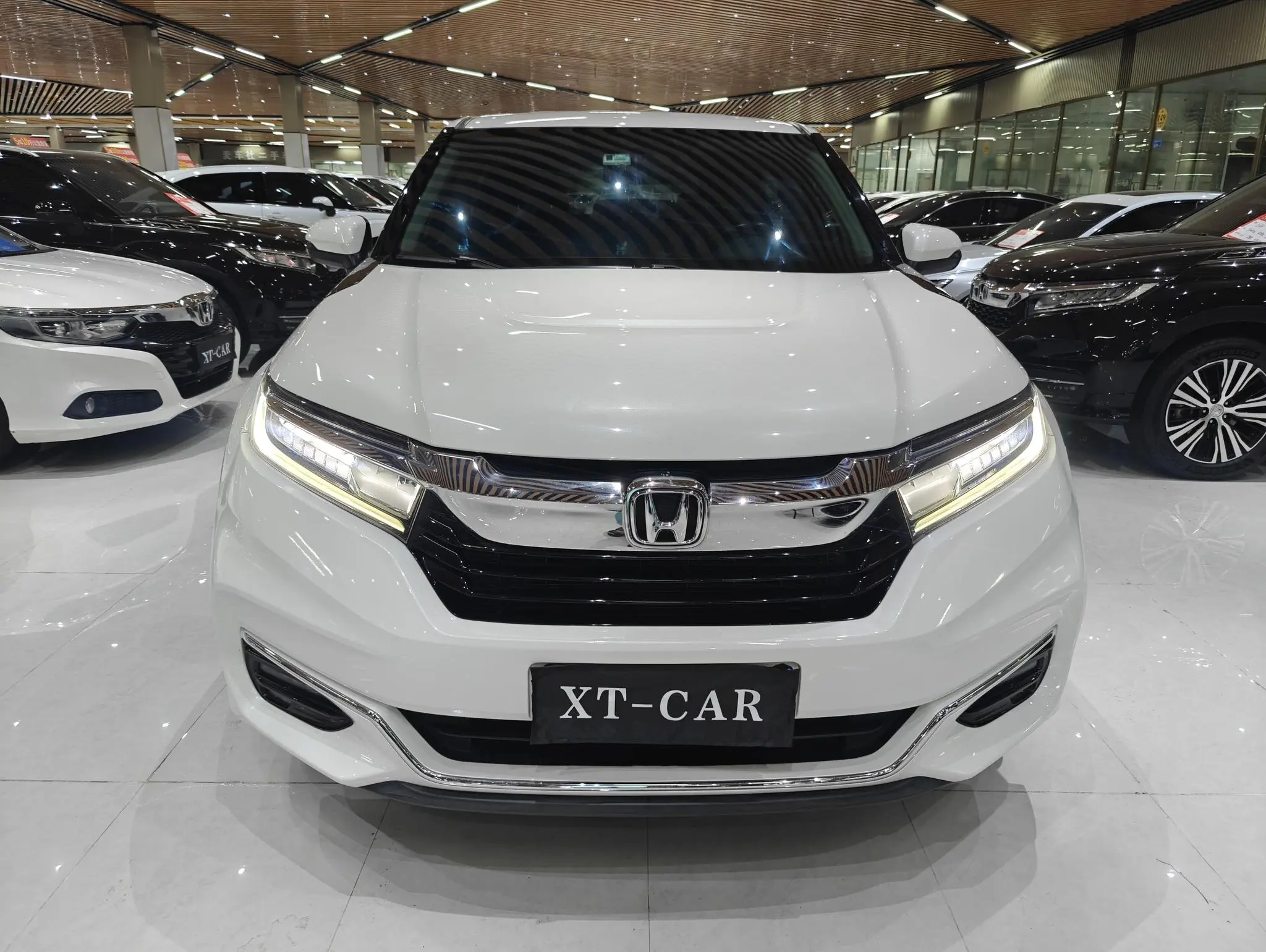 Honda Crown Road 240 TURBO CVT Smart Edition