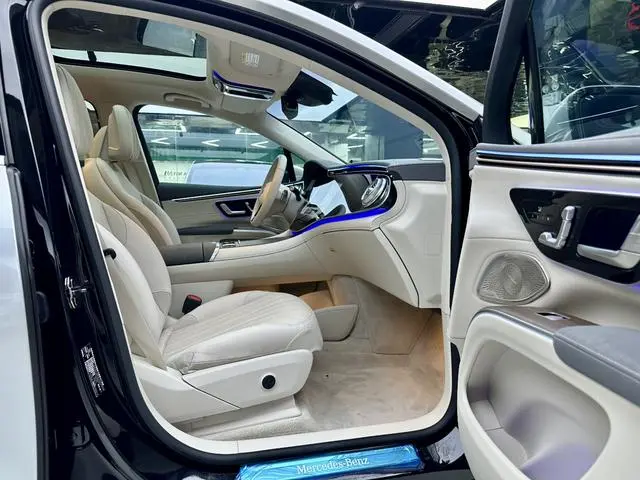 Mercedes-Benz Mercedes-Benz EQS SUV EQS 450 4MATIC Pioneer Edition