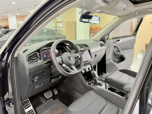 Volkswagen Tiguan L 330TSI automatic two-wheel drive R-Line Premium edition