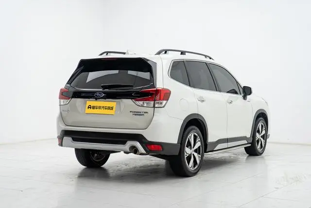Subaru FORESTER Forester 2.0i Smart Engine Sports Edition