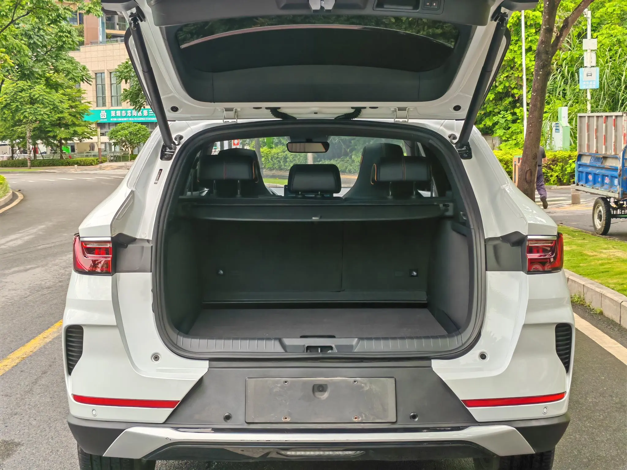 BYD Song PLUS DM DM-i 110KM two-wheel drive flagship PLUS