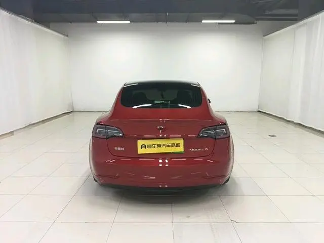 Tesla Model 3 Upgraded version of standard battery life rear drive