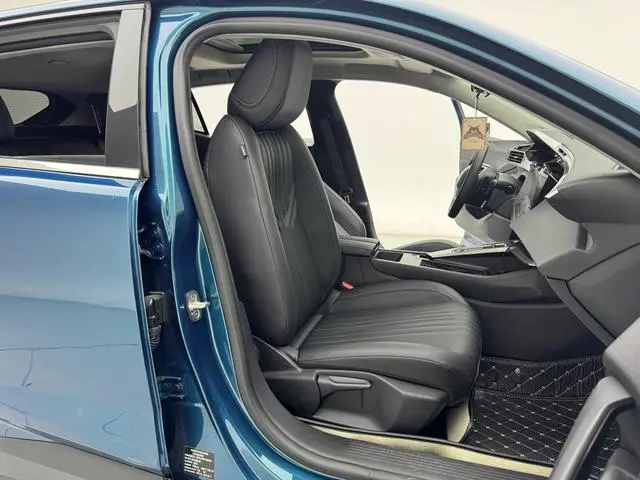 Peugeot Peugeot 408X 1.6T Gravity Version
