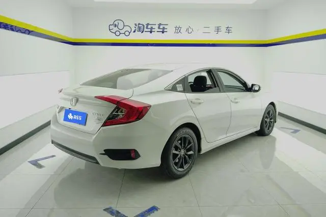 Honda Civic 220TURBO CVT Dynamic Version Country VI