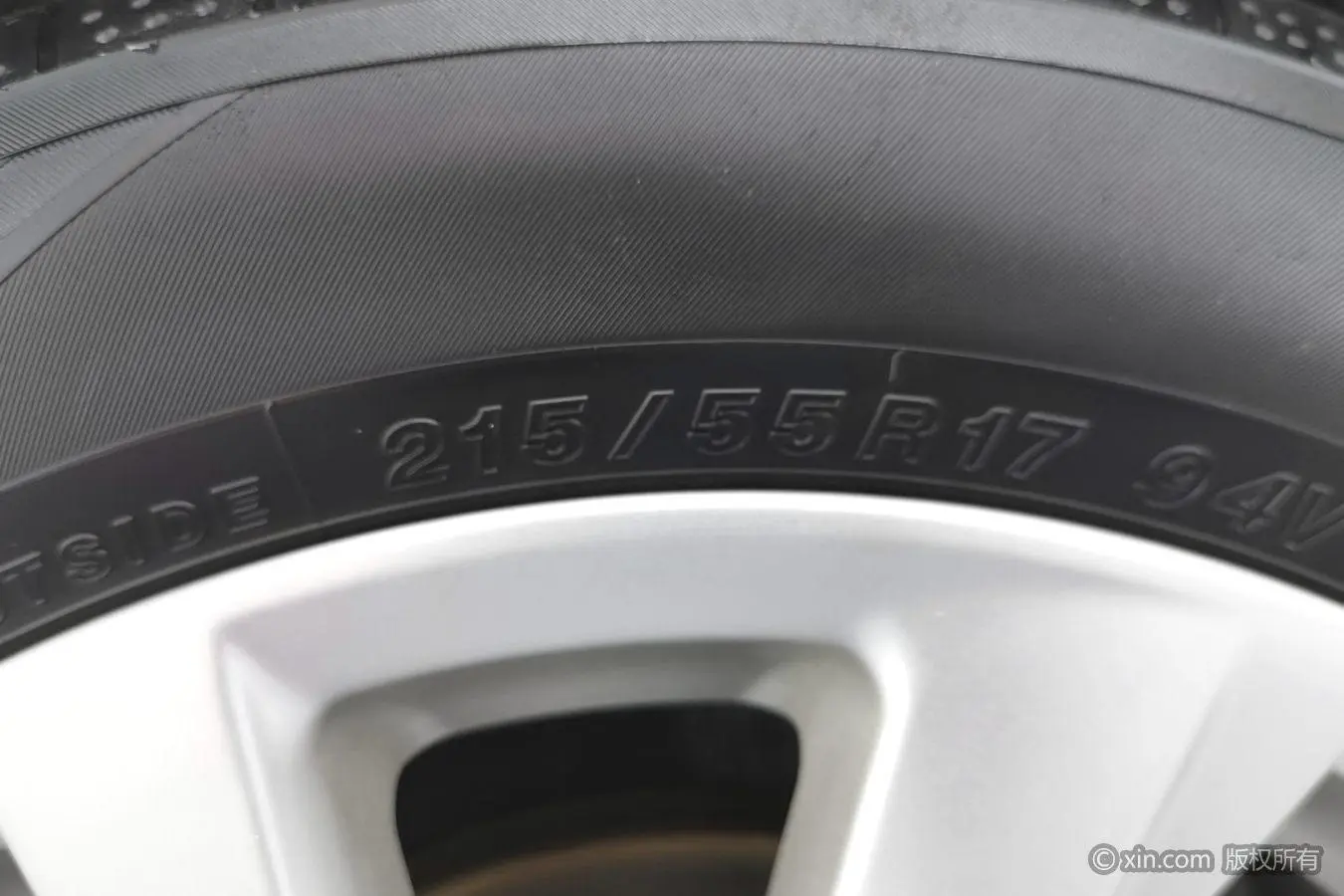 TOYOTA Camry 2.0GVP Leading Edition