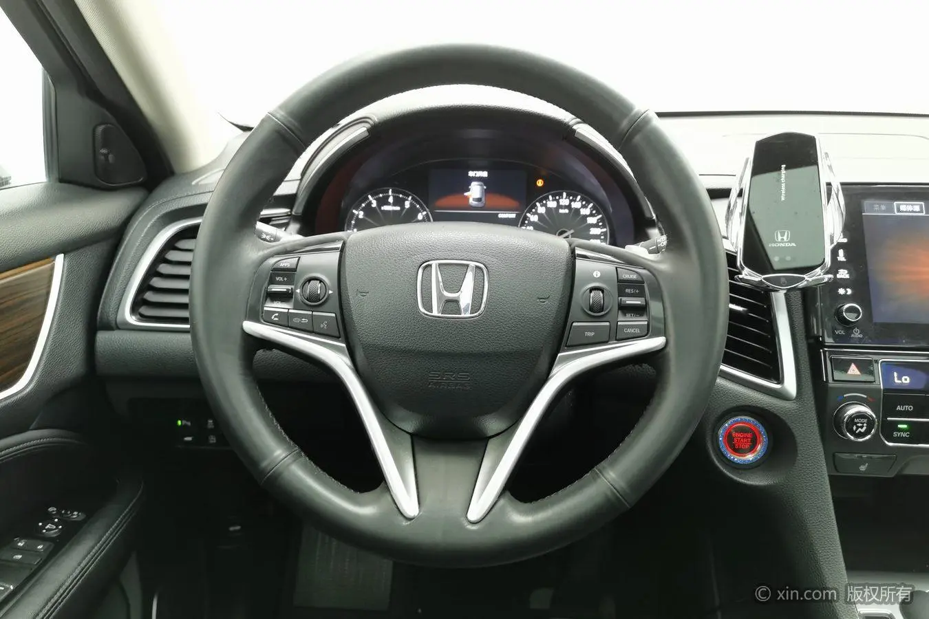Honda Crown Road 370TURBO Four-wheel drive Exclusive Edition