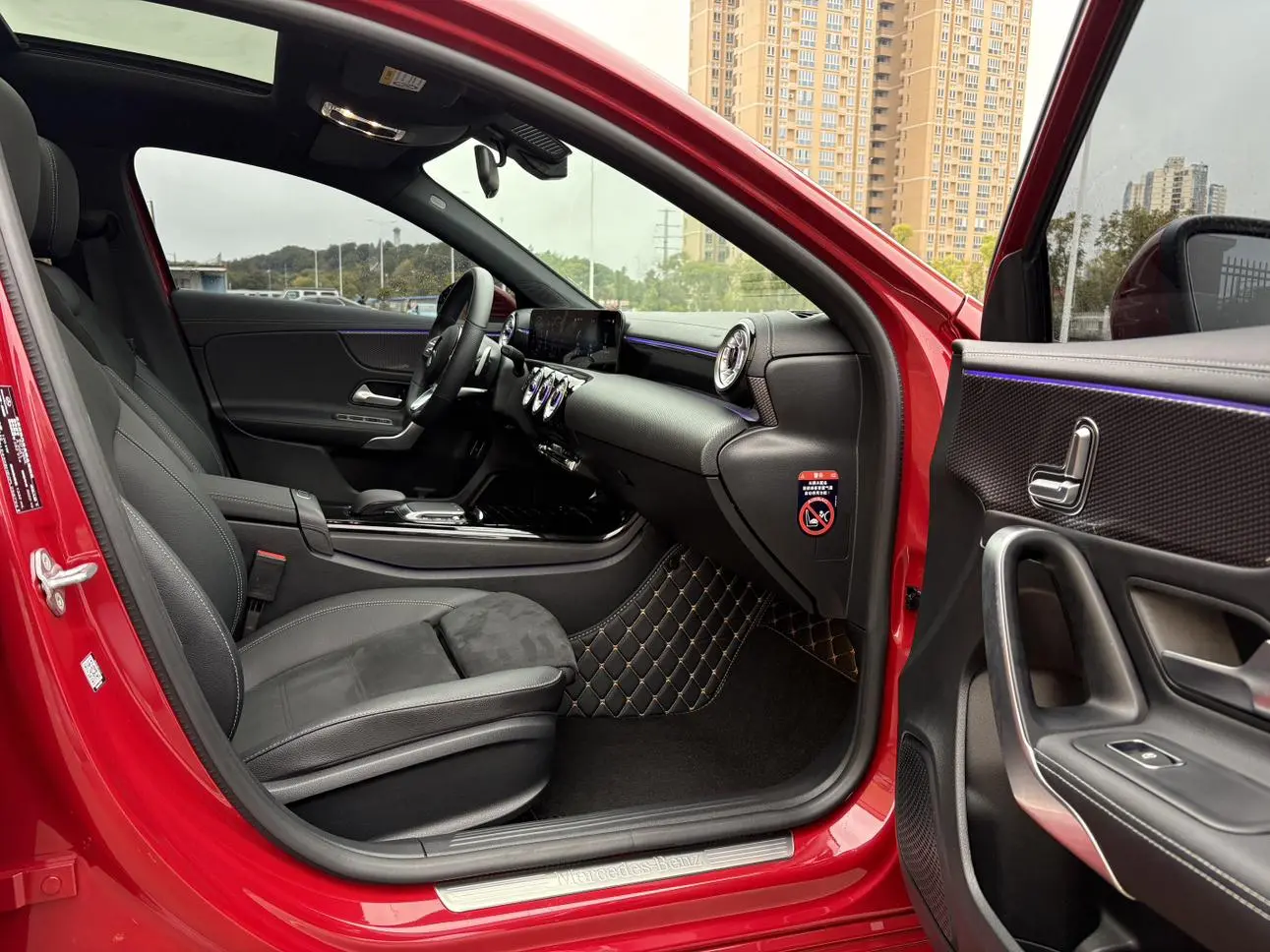 Mercedes-Benz Mercedes-Benz A-class A 200 L sports sedan fashion Version