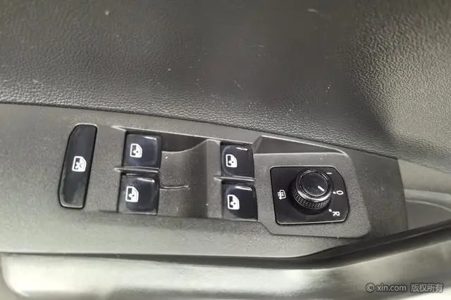 Volkswagen Polo Plus 1.5L Automatic Panoramic Enjoy Edition