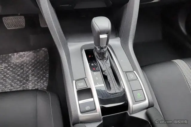 Honda Civic 220TURBO CVT Dynamic Version Country VI
