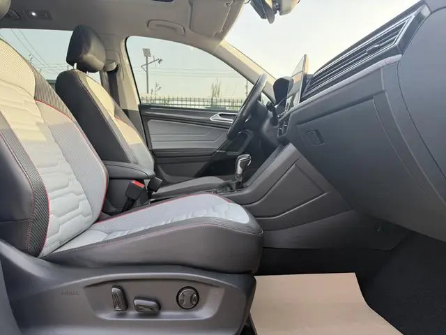 Volkswagen Tiguan L PHEV 430PHEV plug-in hybrid Ultimate Edition
