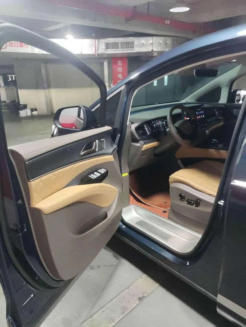 Denza Denza D9 DM 980 four-wheel drive flagship
