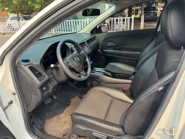 Honda Binzhi 1.5L CVT Deluxe Edition