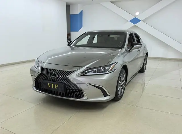 Lexus Lexus ES 200 Excellent Edition