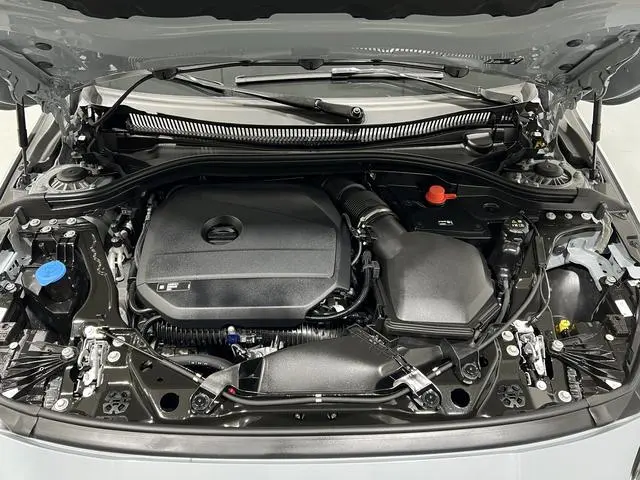 BMW BMW 2 Series 225L M Sports Yao Ye Suit