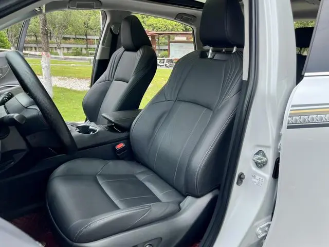TOYOTA Ling Fang HARRIER 2.0L CVT two-wheel drive exclusive edition