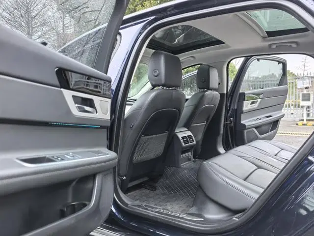 Jaguar Jaguar XFL 2.0T P200 two-wheel drive Elite Edition