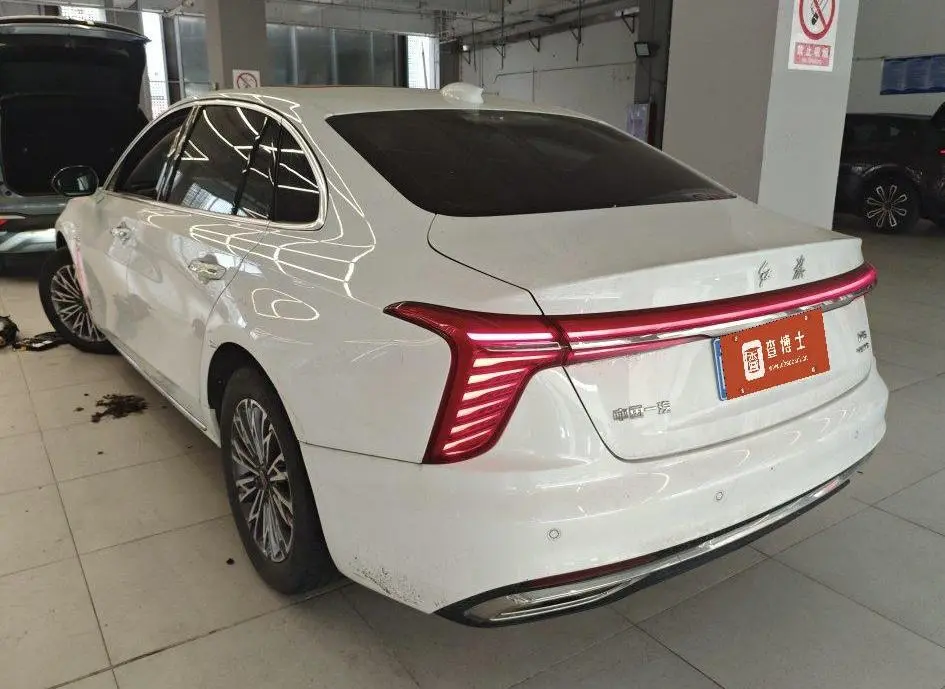 Hongqi Hongqi H5 2.0T Automatic Smart Union Flag Enjoy Edition