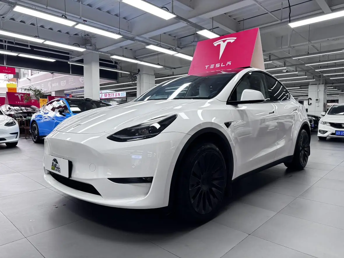 Tesla Model Y Long battery life all-wheel drive version
