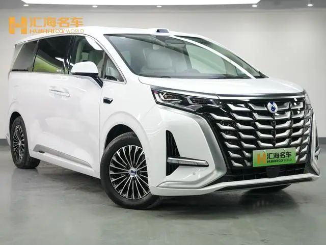 Denza Denza D9 DM Smart driving version 1020 four-wheel drive flagship model