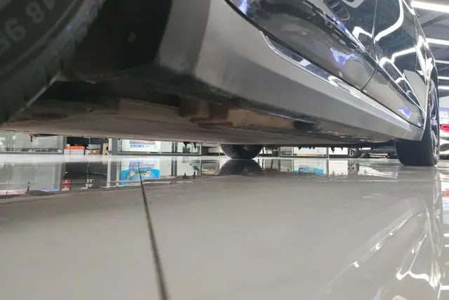 Hongqi Hongqi E-QM5 Rechargeable Qiyue Edition
