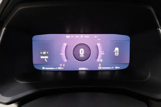 LYNK & CO Lynk & Co. 06 EM-P 84KM battery life version Pro