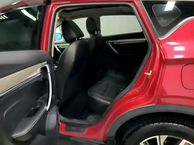 Geely Binyue 260T DCT Knight Country V