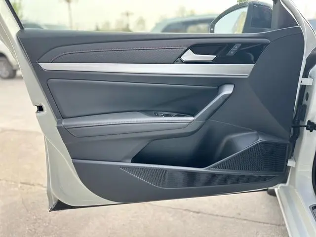 Volkswagen Lavida 300TSI DSG Starry Sky Manyi Edition