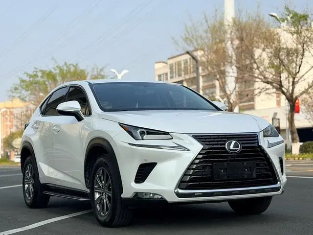 Lexus Lexus NX 200 front-drive front-running version of the country V