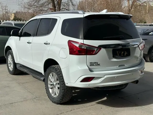 Isuzu mu-X Shepherd Ranger 2.0T gasoline automatic four-wheel drive Ultimate Edition 5 seats