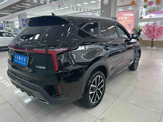 Jianghuai Yiwei Jianghuai X8 E Home 1.5T DHT Jiaxin Edition 7 Seats