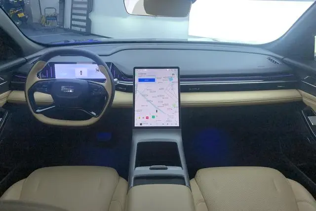 Geely Galaxy Galaxy L6 1.5T DHT 125km Starship