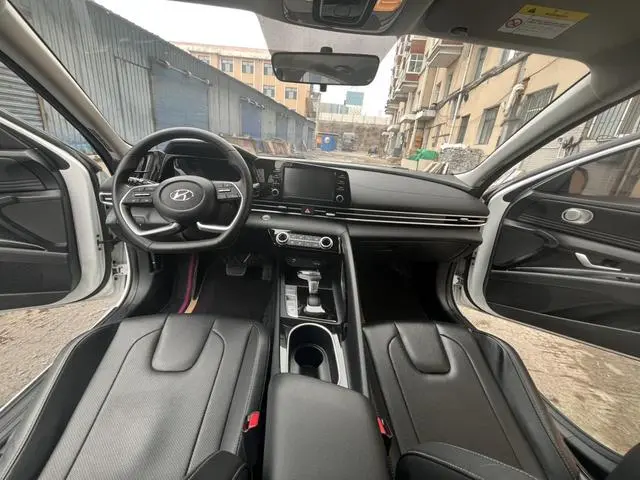 Hyundai Elantra 1.5L CVT GLX Elite Edition