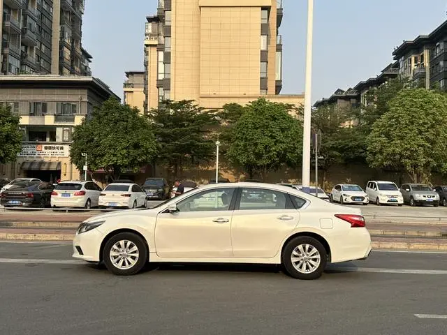 Nissan Teana 2.0L XE Fashion Edition