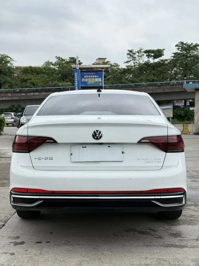 Volkswagen Sagitar 280TSI DSG Beyond Edition
