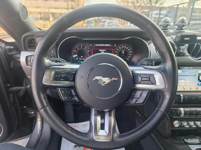 Ford Mustang 2.3T EcoBoost